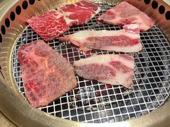 -铭牛烧肉·和牛海鲜自助(高新月牙湖店)