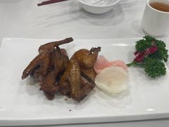 红烧乳鸽-宜宾海鲜酒家·三十年老字号