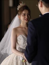 -伯瓷皇后婚纱艺术空间