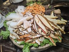-菌海森林·非遗野生菌火锅(西山区滇池路摩根道店)
