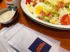 经典凯撒沙拉-魏斯理汉堡(西安沣东吾悦店)