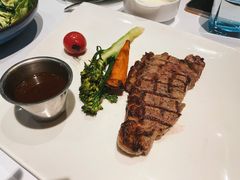 安格斯牛西冷牛排-乐意坊Alla Torre意大利手工披萨(陆家嘴旗舰店)