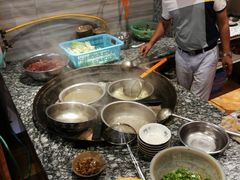-谢老五跷脚牛肉·非遗传承店