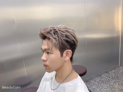 -Tloml salon