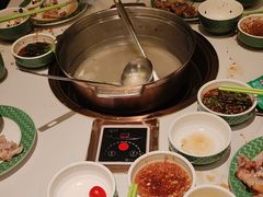 -润园四季椰子鸡火锅(卓越INTOWN店)