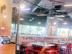 大堂-憨铁匠老火锅(龙岗万科里店)