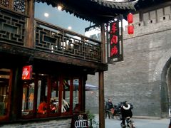 -东关街美食广场