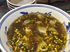 酸汤水饺-六合顺