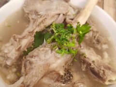 -努拉洪鸡蛋面馆