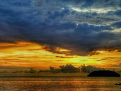 -Sunset Bar(丹绒亚路香格里拉店)