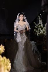 -不晚国际婚纱礼服