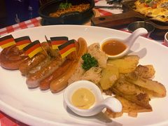 -1886德国汽车餐厅(外滩十六铺码头店)