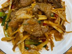 -牛八宝桂林米粉(八里庄店)