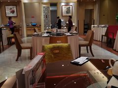 -广州中心皇冠假日酒店·百粤楼