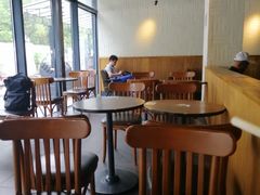 -星巴克(西藏路店)