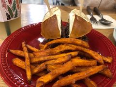 -HELLO 27 意面·沙拉·帕尼尼