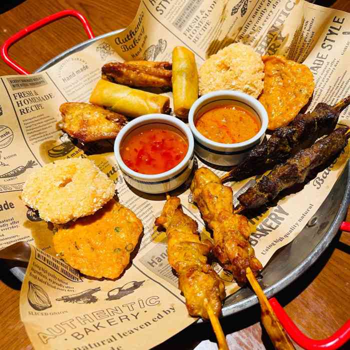 纳兰宫·东南亚风味餐厅(徐泾夏都小镇店)-"朋友推荐去他家晚餐,离家