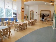 -戊辰亲子游泳俱乐部