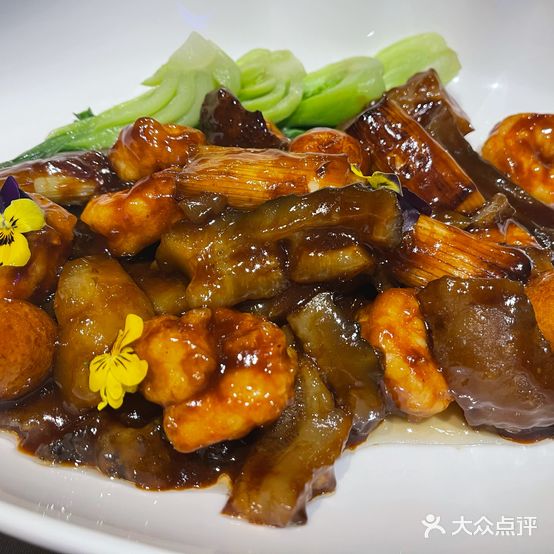 四季弘福美食城