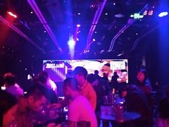 -V AMUSING CLUB·酒吧(银河中心店)