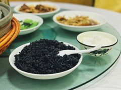 乌米饭-天乐农家鱼头王(天目湖店)