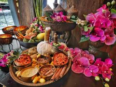 -莲泰式·中式·沐足·精油SPA采耳(天河店)