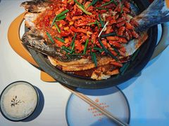 -鸣记脆皮烤鱼(三八广场店)