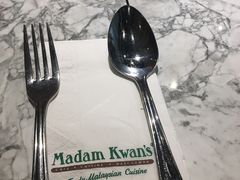 餐具摆设-关夫人餐厅(阳光广场店)