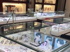 -吴良材眼镜(北中路店)