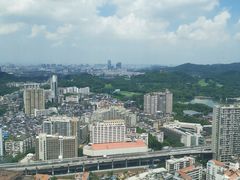 -亚洲国际大酒店·云顶阁旋转自助餐厅