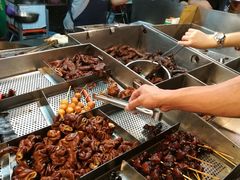 -六合夜市
