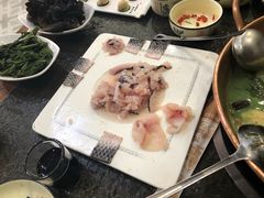 -景明轩•养生酸汤鱼火锅 云贵鲜菌 现舂野果酸汤(王寨小区店)