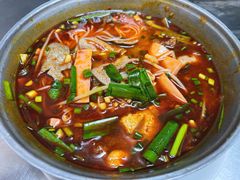 -铁锅哥米线