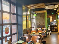 -曼听小寨海鲜烧烤·大连辣炒大王(盖州街店)