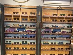 -MUJOSH木九十眼镜(月星环球港B1店)