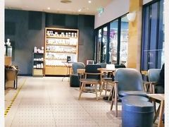 大堂-星巴克(广州光明广场店)