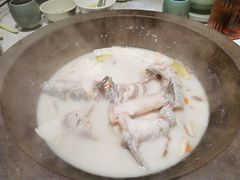 -鲜潭蒸汽石锅鱼(五道口购物中心店)