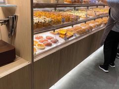 面包甜点陈列柜-山崎面包(苏州中心店)