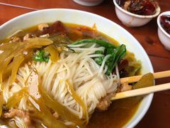 -越洋肖氏老米线(杨家坪店)