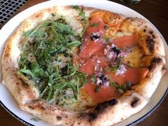 烟熏三文鱼披萨-PIZZA BIANCA(万象城店)