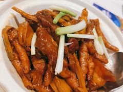 东坡鲍鱼焖凤爪-南麓·浙里(外滩店)