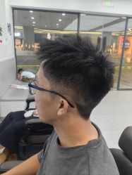 -尤司男士国潮理发馆
