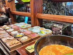 -银米·云南传统过桥米线(双廊黑金冠店)