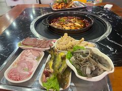 -灌县老妈砂锅串串香(万科红生活广场店)