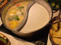 -椰子湾·海南火锅·糟粕醋·椰子鸡(正大广场店)