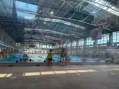 -奥冠体育华师附中恒温游泳馆