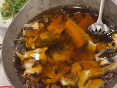 -鑫巴蜀小镇 · 水煮鱼专研店(玉桥店)