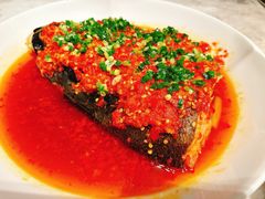 剁椒蒸水库大鱼头-广州文华东方酒店·江-由辉师傅主理