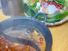 -三顾烤庐·烤鱼·烧烤·龙虾(奉贤店)