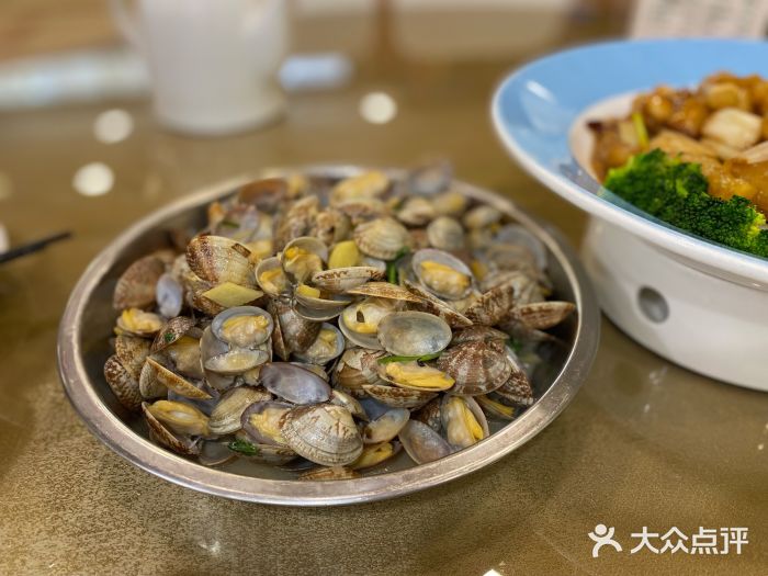 良友·青岛菜(五四广场店)辣炒红岛蛤蜊图片